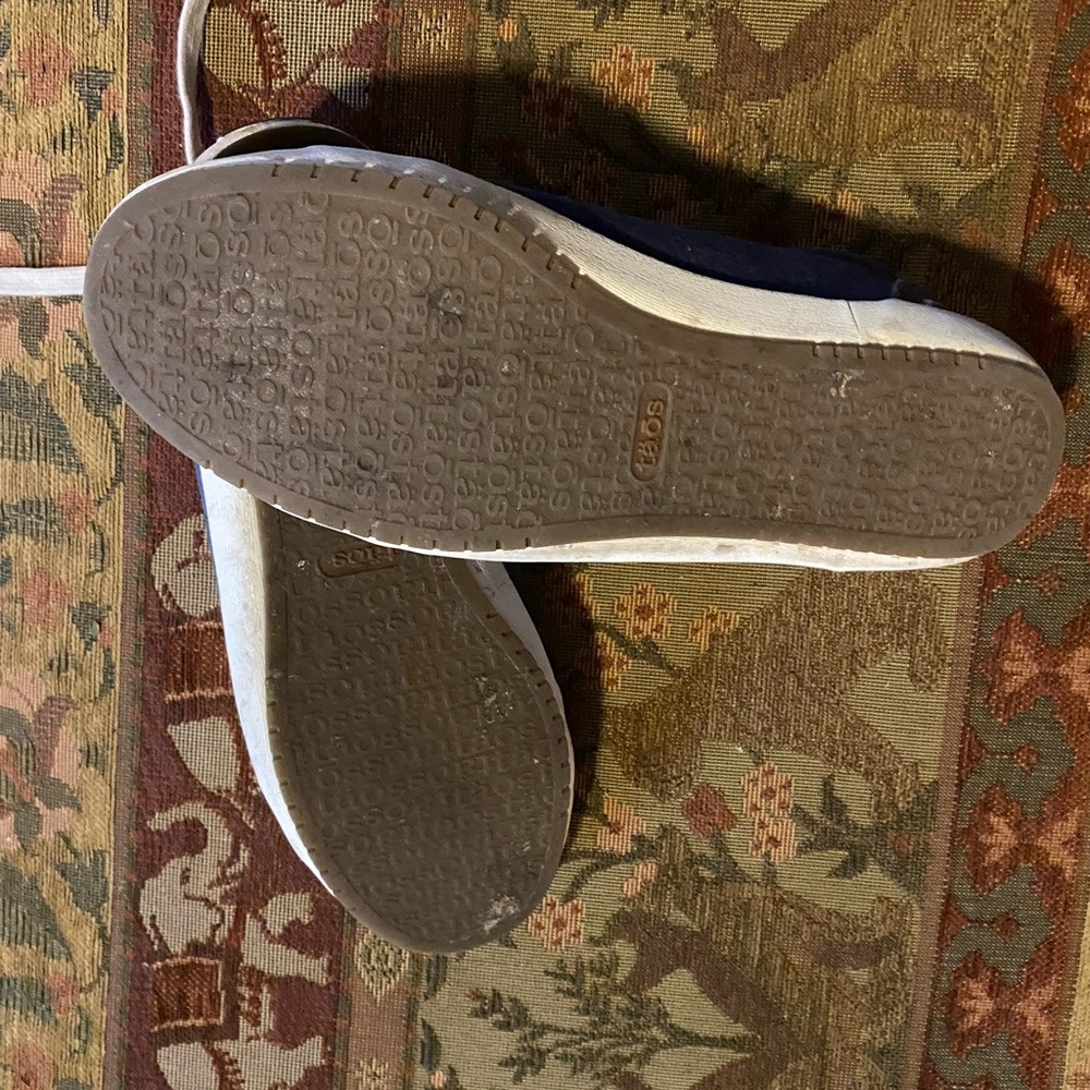 Taos Footwear Blue Canvas Sneakers - Picture 2 of 3
